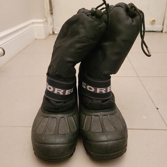 Sorel cub winter boots. - Picture 2 of 7